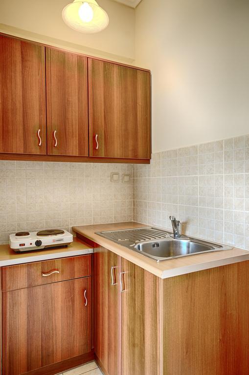 Andriani-michalis Studios Apartment *